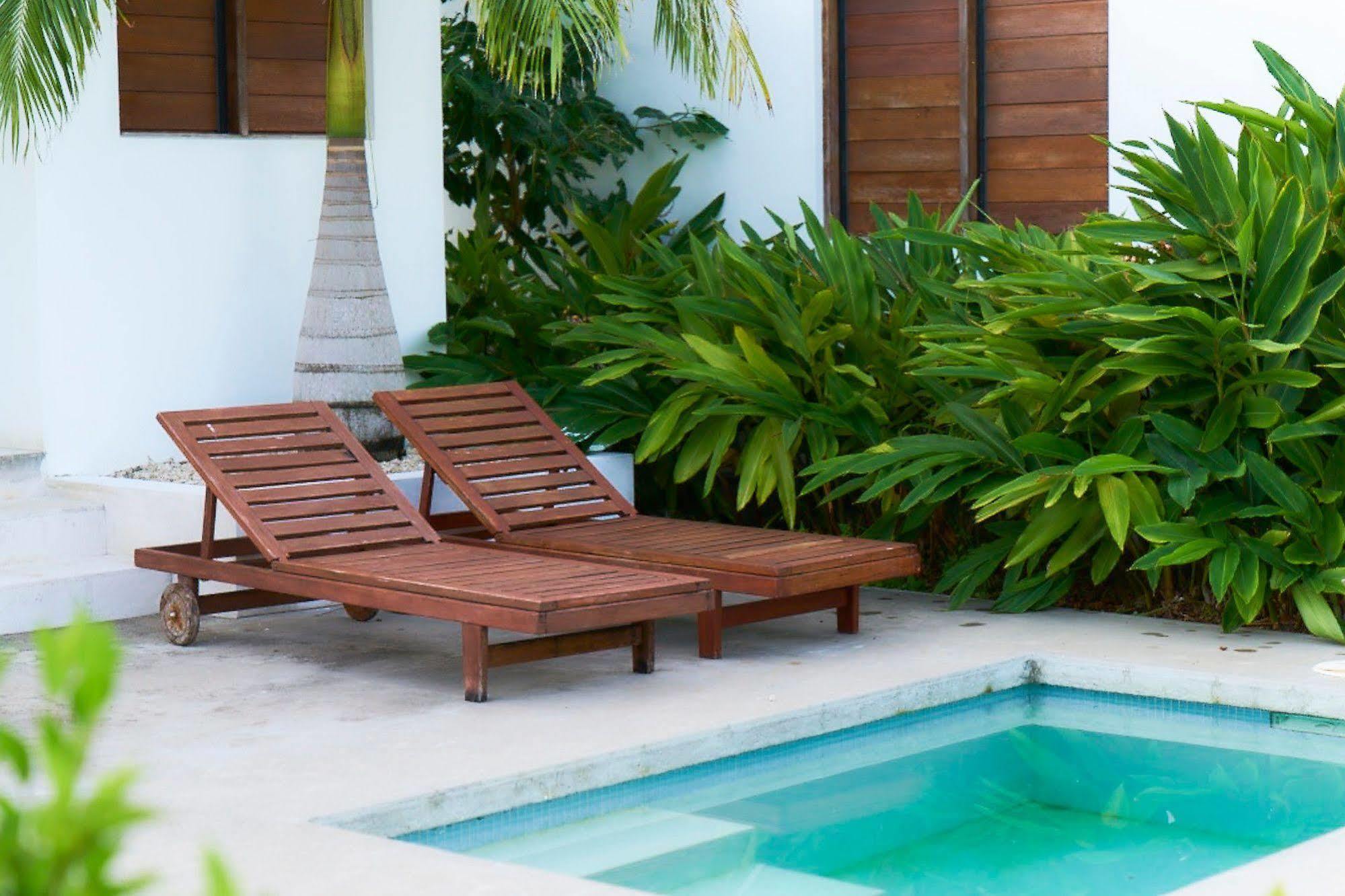 Angelfish Cove Villas Port Vila Exterior photo