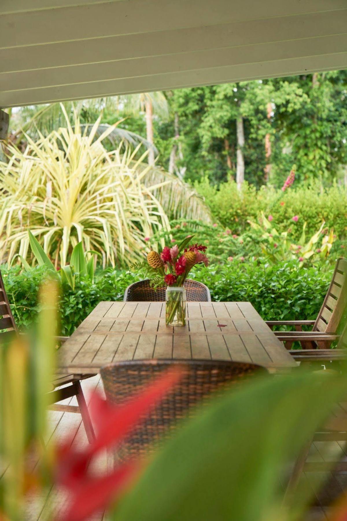 Angelfish Cove Villas Port Vila Exterior photo